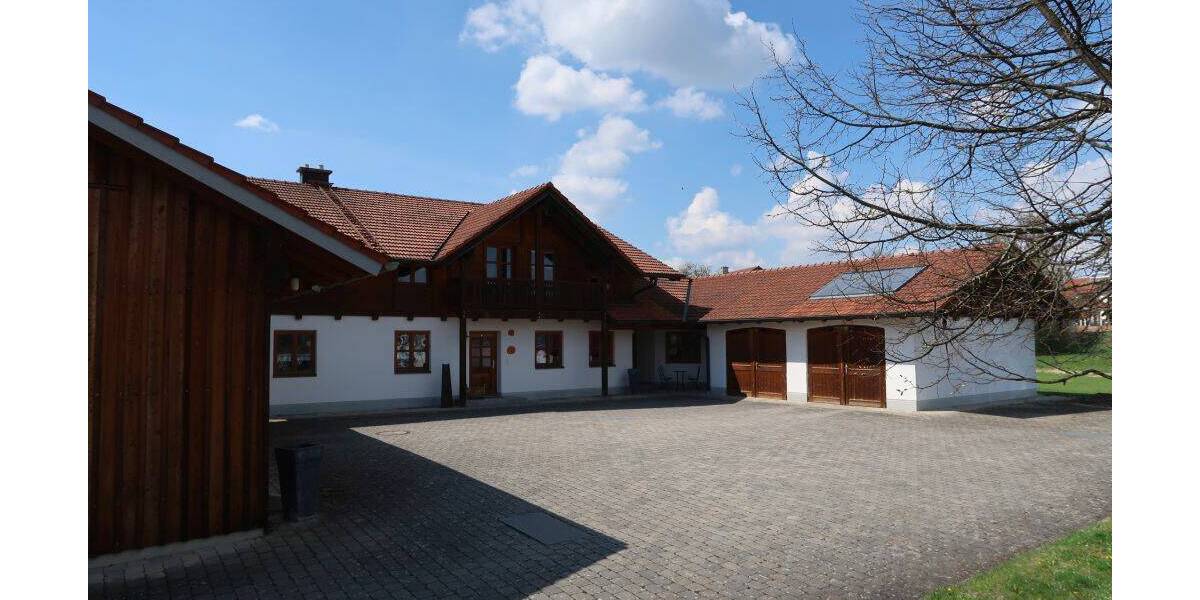 Mehrfamilienhaus, Wohnhaus Egglkofen - 6 Zimmer, 187 m&sup2;, 825.000&euro; | Angebot:26878921