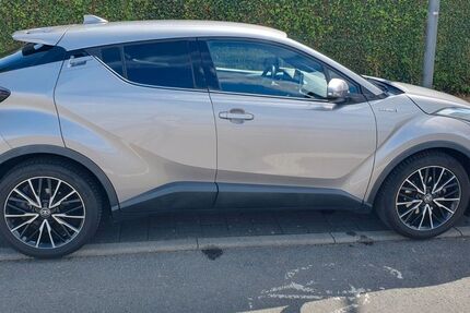 Toyota C-HR 73.000 km 16.700 &euro; Frankfurt 60488