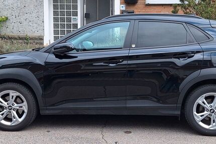 Hyundai KONA 46.000 km 16.500 € Düren 52355
