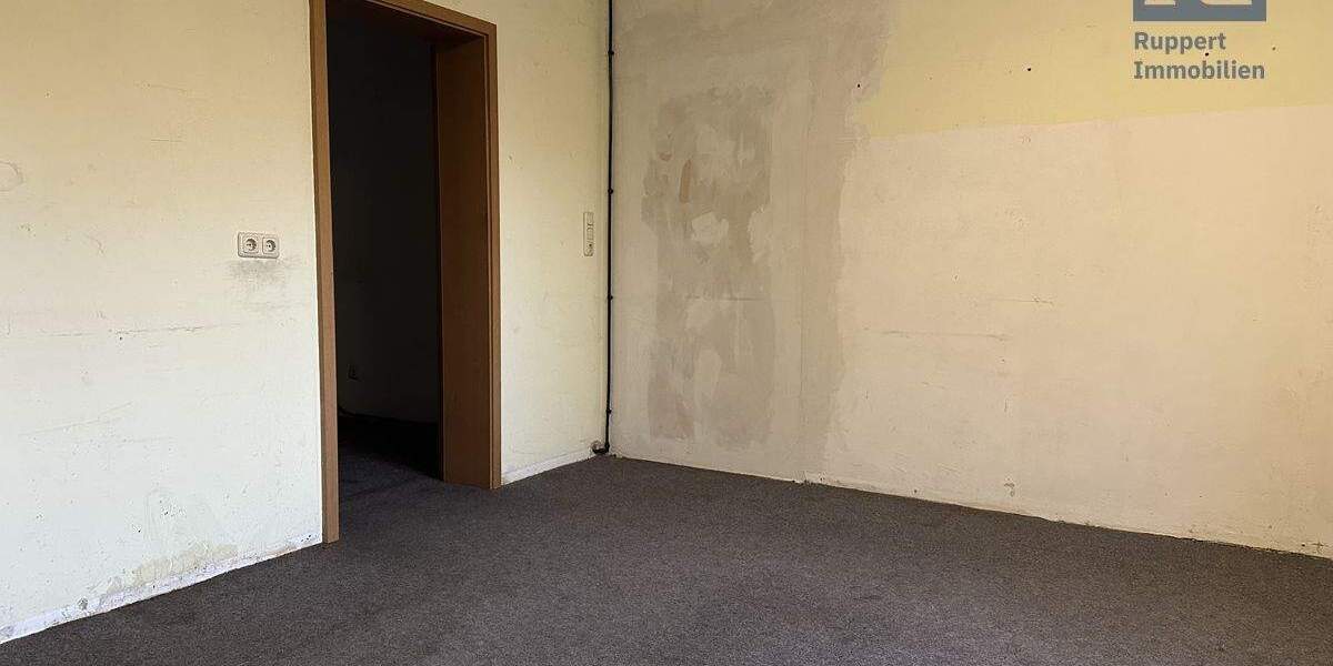 Lagerhalle mit Büro in Kitzingen zimmer