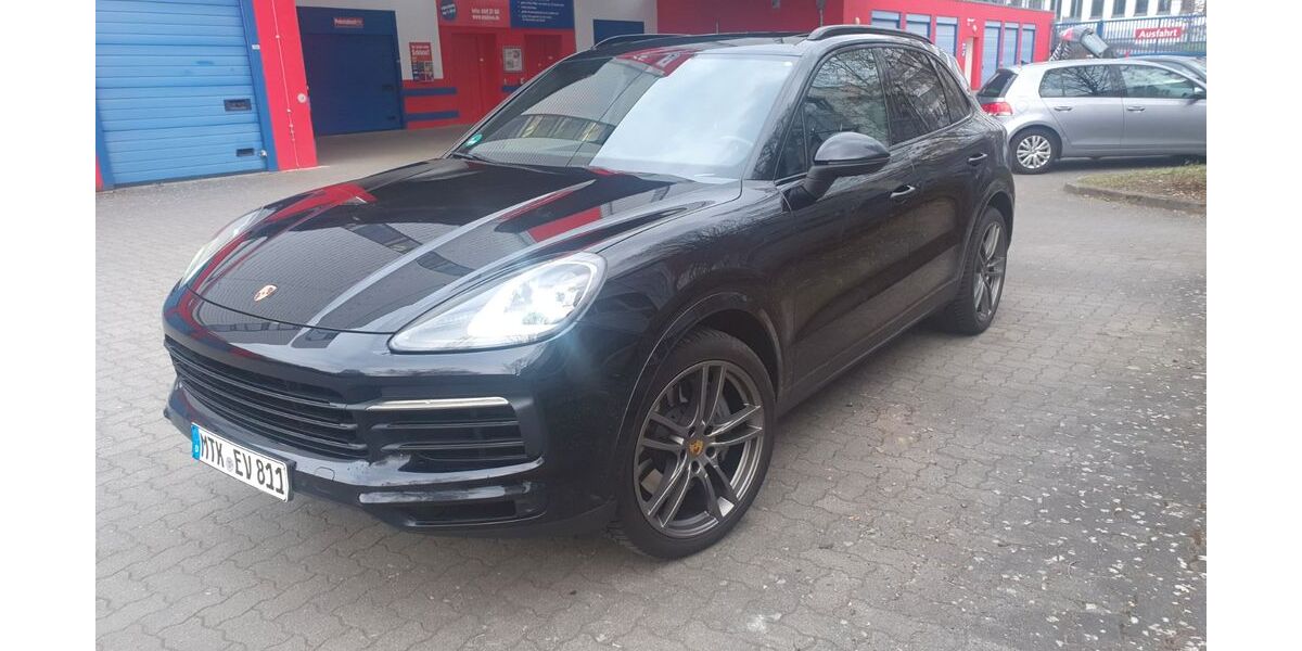 Porsche Cayenne 176.000 km 46.400 &euro; Hofheim 65719