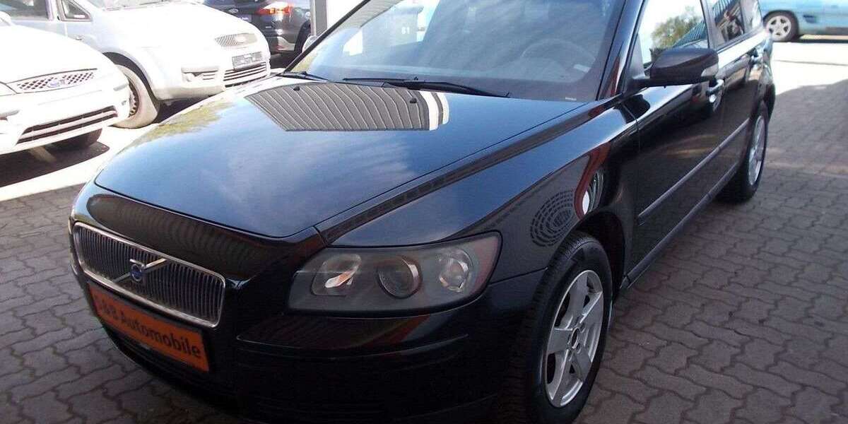 Volvo V50 246.000 km 2.999 &euro; Lübeck 23556