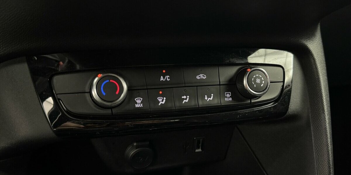 Opel Corsa 1.2 Turbo Elegance CarPlay DAB 46.331 km 11.220 &euro; Lich 35423