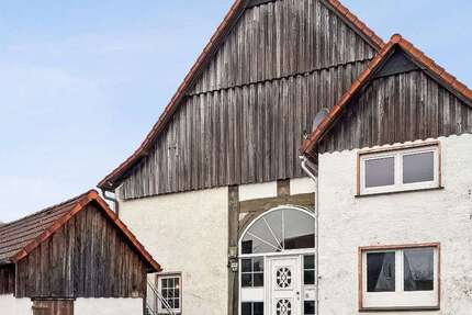 Haus zum Kaufen in Schieder-Schwalenberg 229.000 € 240.96 m² 7 zimmer