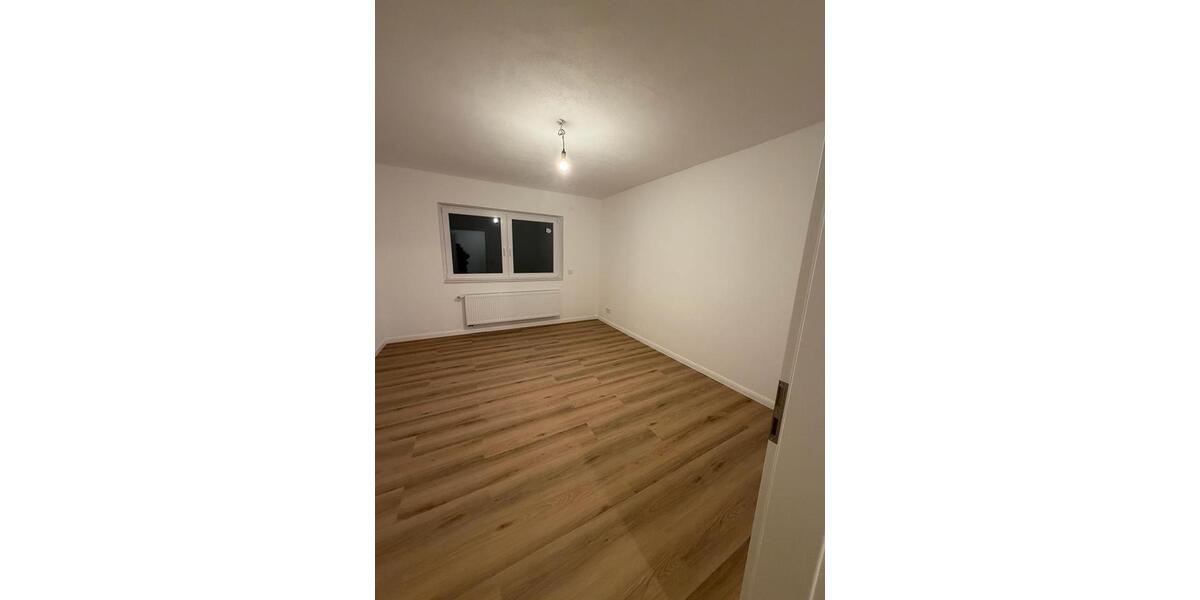 Etagenwohnung Stadtallendorf - 4 Zimmer, 110 m&sup2;, 1.250&euro; | Angebot:26636087