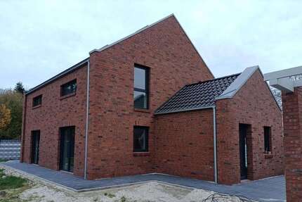 Haus zum Mieten in Barßel 1.480 € 158.69 m² 5 zimmer