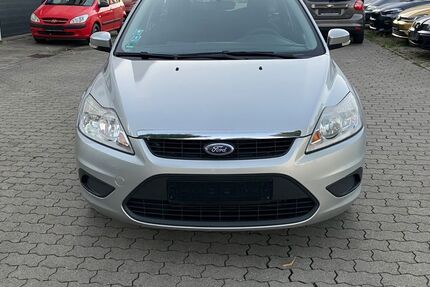 Ford Focus 270.000 km 999 € Oedheim 74229