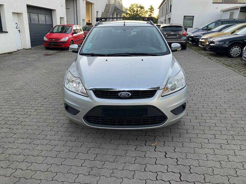 Ford Focus 270.000 km 999 € Oedheim 74229