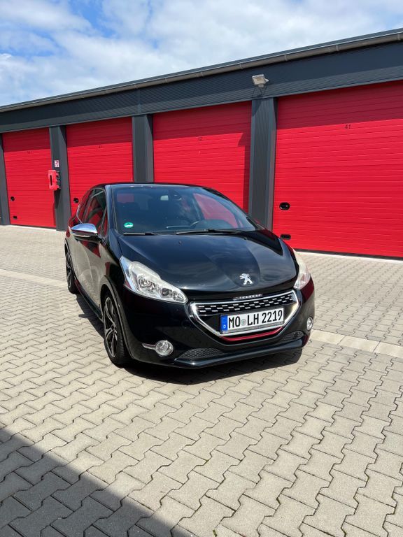 Peugeot 208 90.250 km 8.500 € Neukirchen-vluyn 47506