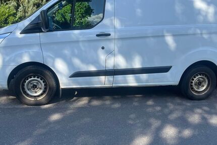 Ford Tourneo Custom 241.000 km 8.250 &euro; Neuwied 56567