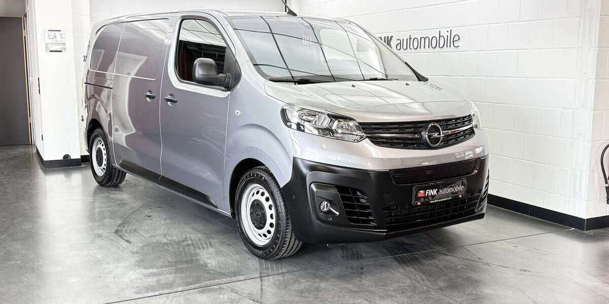 Opel Vivaro 32.600 km 18.990 &euro; Lich 35423