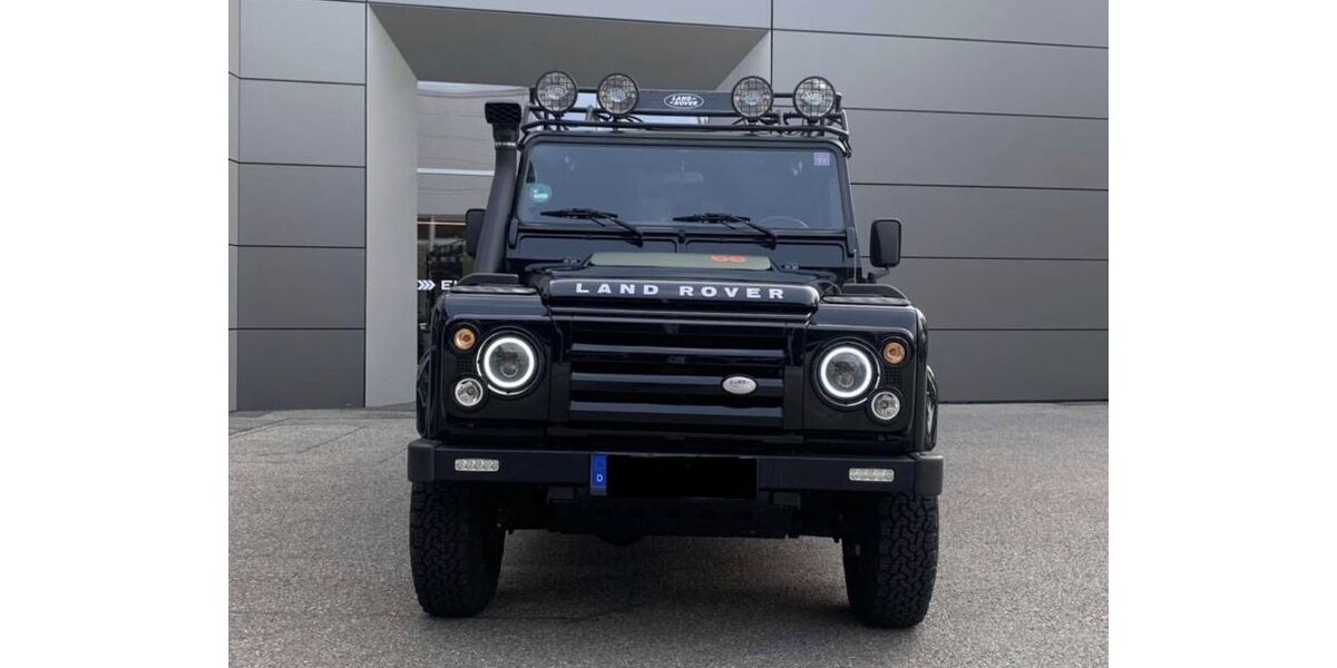 Land Rover Defender 98.291 km 44.900 &euro; München 80797