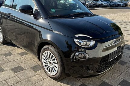 Fiat 500e 6.700 km 17.880 &euro; Schrobenhausen 86529