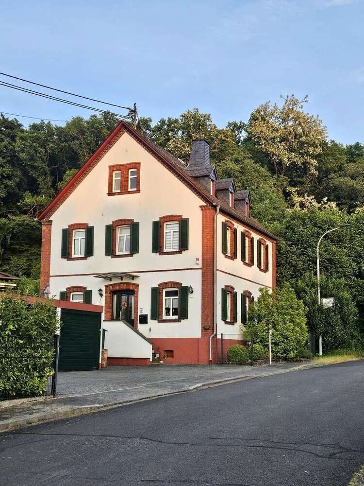 Haus zum Kaufen in Dreikirchen 379.000 € 180 m²