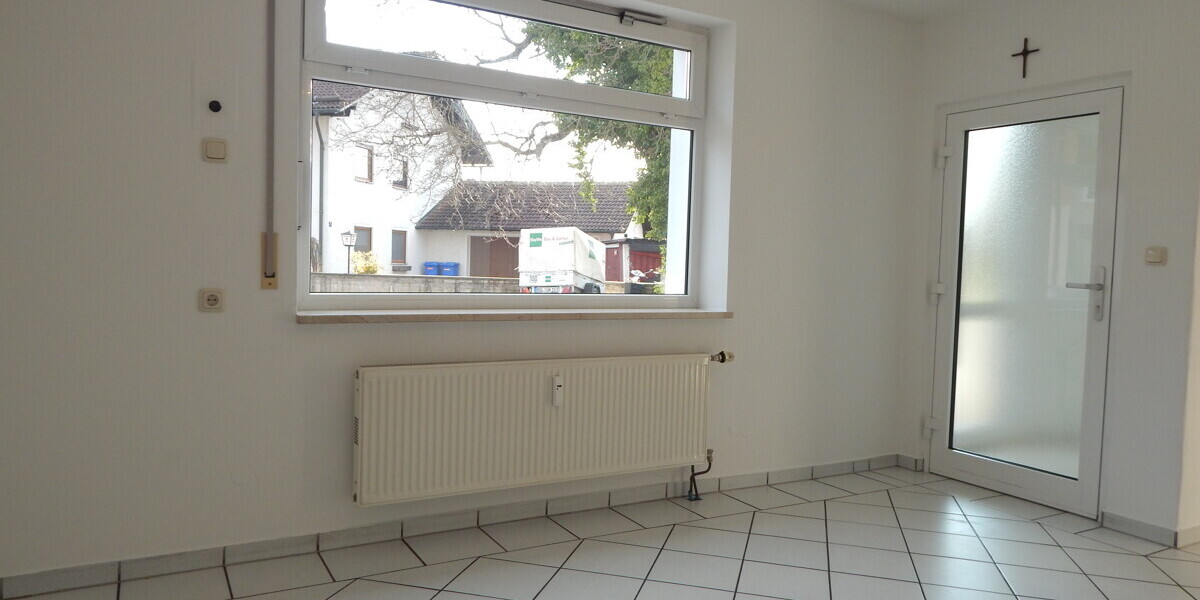 Attraktive Büro- & Ladenfläche in 83416 Saaldorf – 27 m², vergrößerbar auf 66 m² - frei ab sofort. - Gewerbeobjekt Saaldorf-Surheim Saaldorf-Surheim | Angebot:26445348