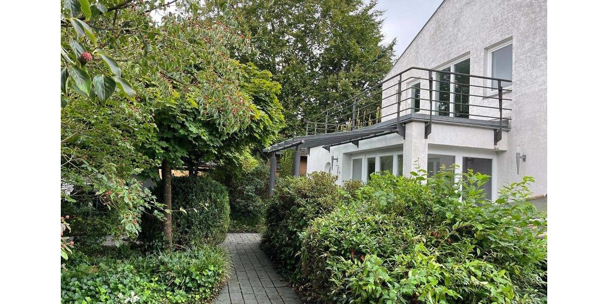 Architektenhaus in Buchholz ( Trelde) zu vermieten 8 zimmer