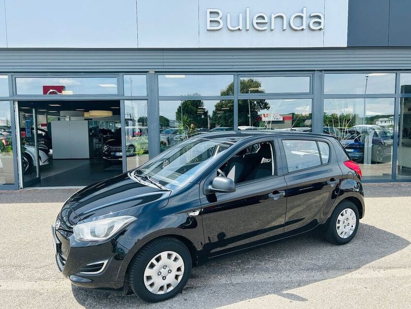 i20