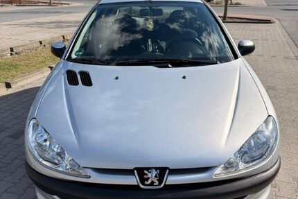 Peugeot 206 120.000 km 2.700 &euro; Potsdam 14473