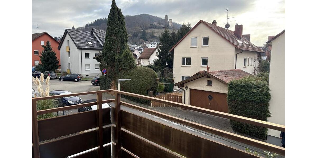 Attraktive 3-Zimmer-Wohnung mit Garage und Stellplatz in Schriesheim 3 zimmer