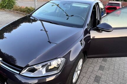 VW Golf 87.000 km 12.500 € Neumünster 24536