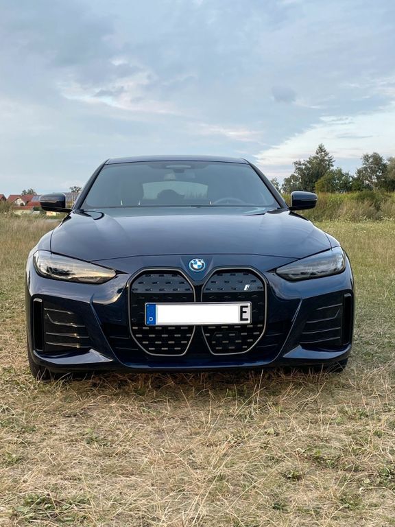 i4