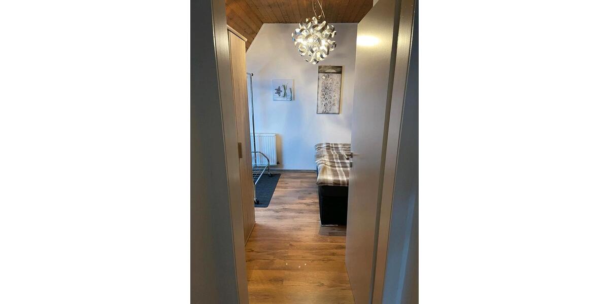 Dachgeschoßwohnung Norderstedt Garstedt - 2 Zimmer, 50 m&sup2;, 1.200&euro; | Angebot:26400088
