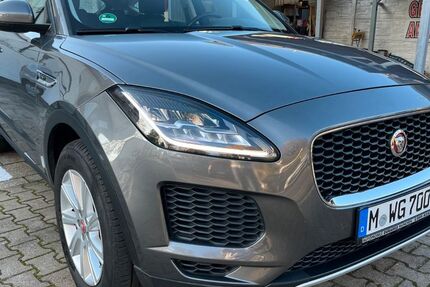 Jaguar E-Pace 134.000 km 18.990 &euro; München 81825