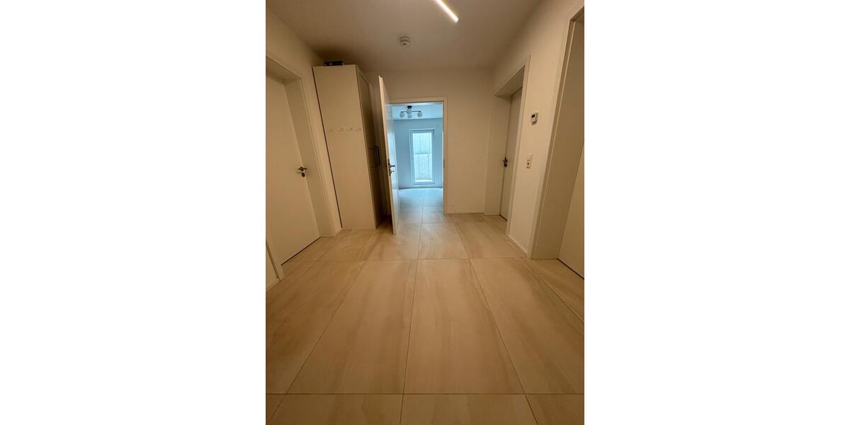 Etagenwohnung Vöhringen - 2.5 Zimmer, 83 m&sup2;, 1.323&euro; | Angebot:26291898