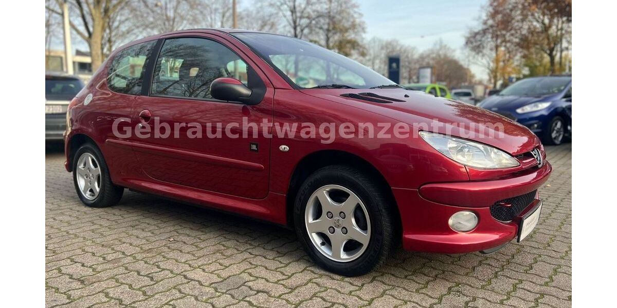 Peugeot 206 112.000 km 2.490 &euro; Bremen 28207