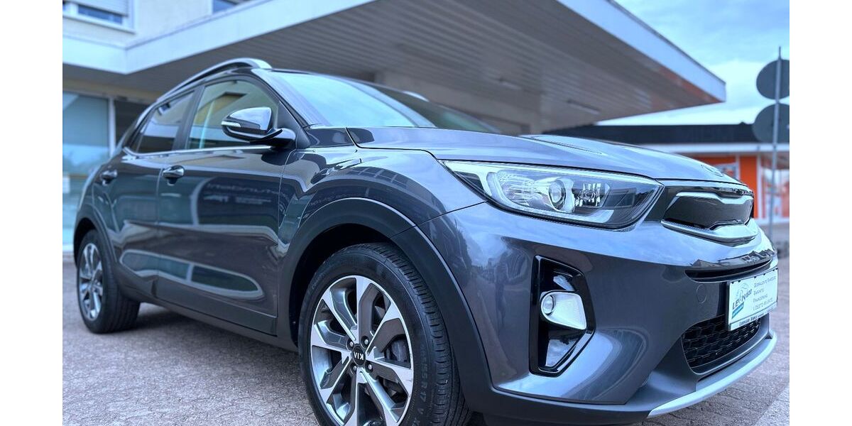 Kia Stonic 58.000 km 12.990 &euro; Losheim am See 66679