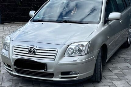 Toyota Avensis 169.000 km 4.800 &euro; Wallerstein 86757