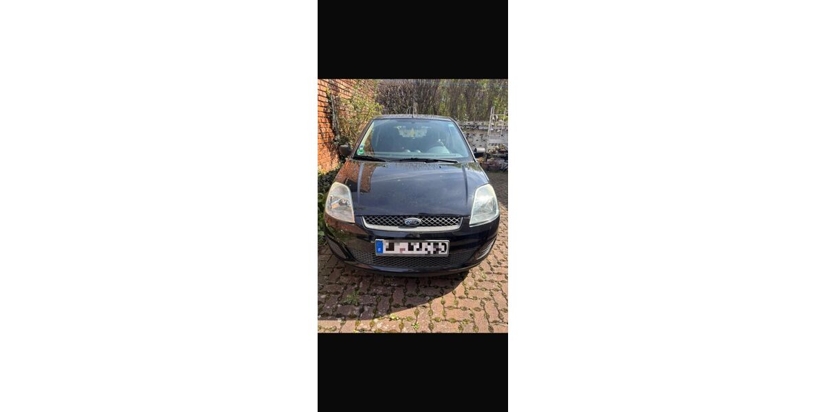 Ford Fiesta 131.121 km 1.900 &euro; Uehrde 38170