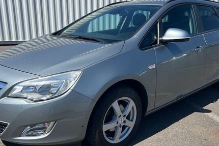 Opel Astra 210.000 km 2.800 &euro; Berlin 12057