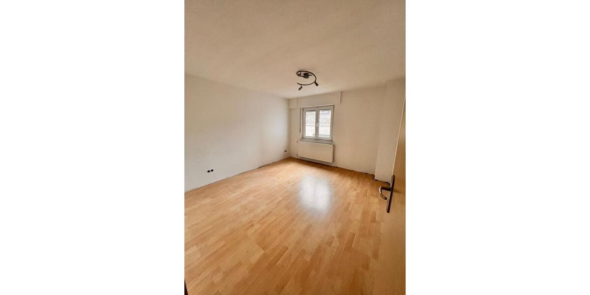 Erdgeschoßwohnung Erlensee - 3 Zimmer, 85 m&sup2;, 990&euro; | Angebot:24888610