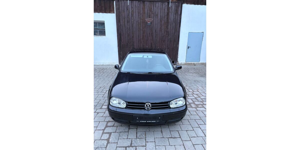 VW Golf 256.000 km 2.400 &euro; Freystadt 92342