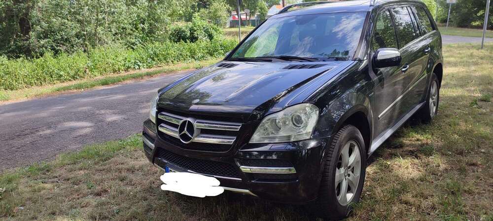 Mercedes-Benz GL 350 178.000 km 16.555 € Cottbus 03044