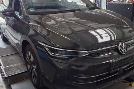 VW Golf 23.193 km 31.930 &euro; Bruckmühl 83052