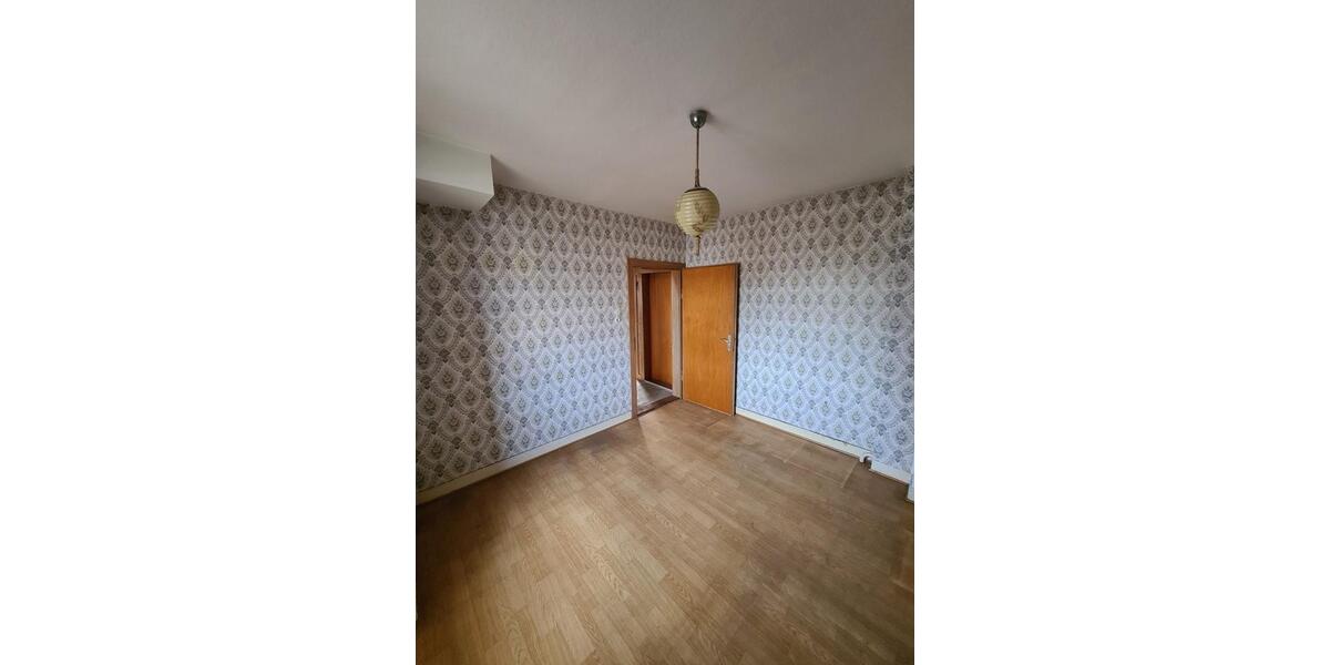 Einfamilienhaus Erbach - 7 Zimmer, 150 m&sup2;, 290.000&euro; | Angebot:26963253