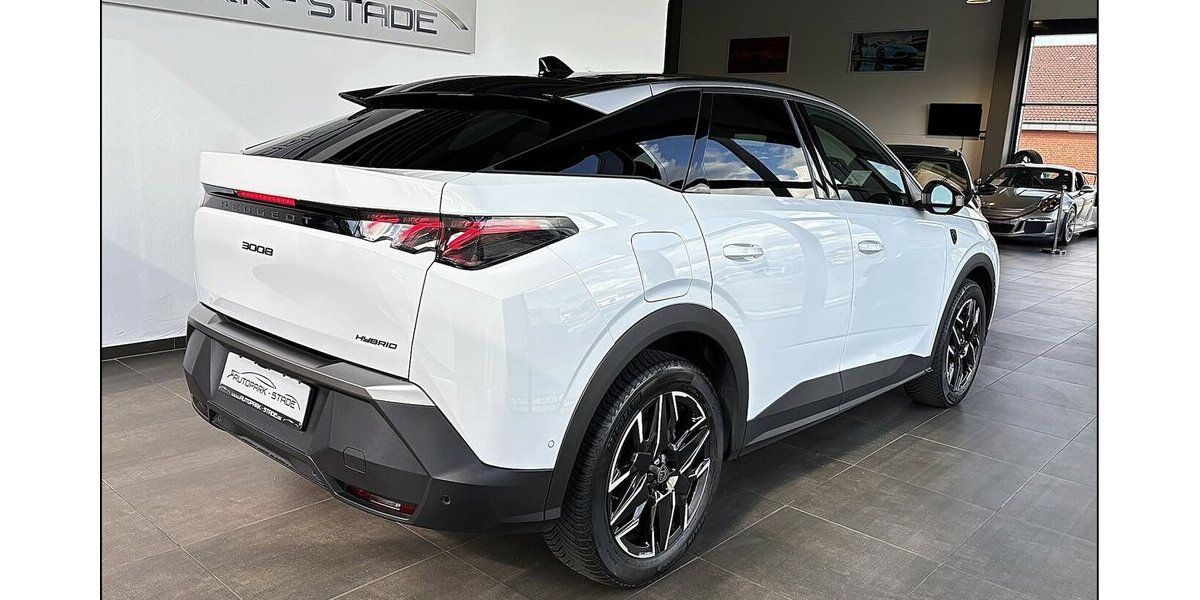 Peugeot 3008 Hybrid 145 GT Voll-LED Kamera Assist. 29.900 km 26.690 &euro; Stade 21682