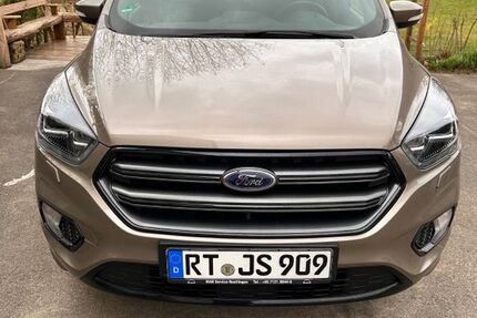 Ford Kuga 102.500 km 11.000 &euro; Hayingen 72534