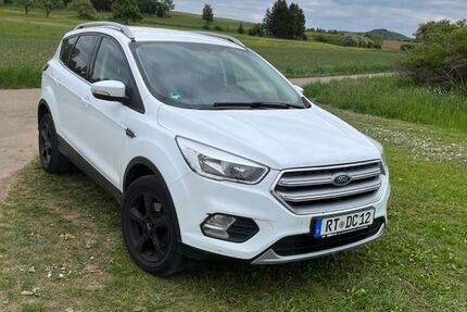 Ford Kuga 98.871 km 12.000 € Bad Urach 72574