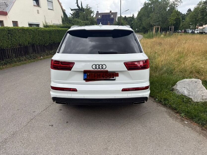 Q7