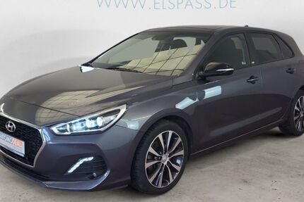Hyundai i30 72.701 km 16.489 &euro; Moers 47445