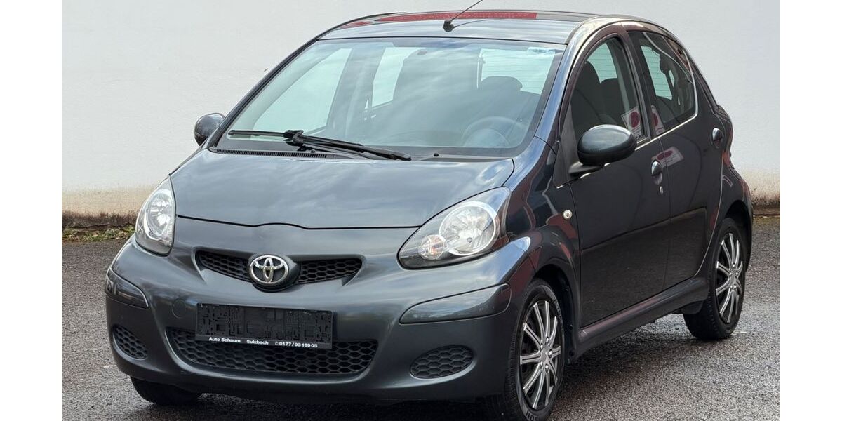 Toyota Aygo (X) 108.000 km 3.499 &euro; Völklingen 66333