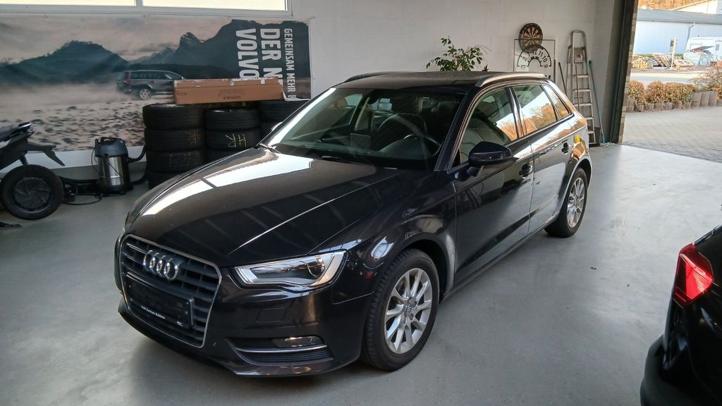 Audi A3 99.000 km 12.990 &euro; Rheine 48432