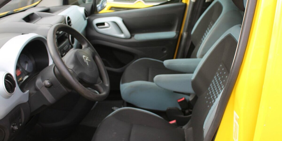 Citroen Berlingo 1,6i TÜV NEU 173.846 km 4.800 &euro; Badem 54657