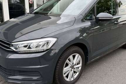 VW Touran 136.000 km 17.480 € Nürnberg 90439