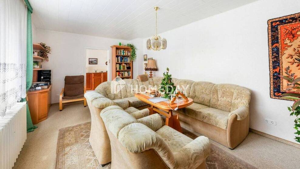 Gepflegte DHH mit Garage, Innenhof, Balkon und Ausbaupotenzial in ruhiger Lage