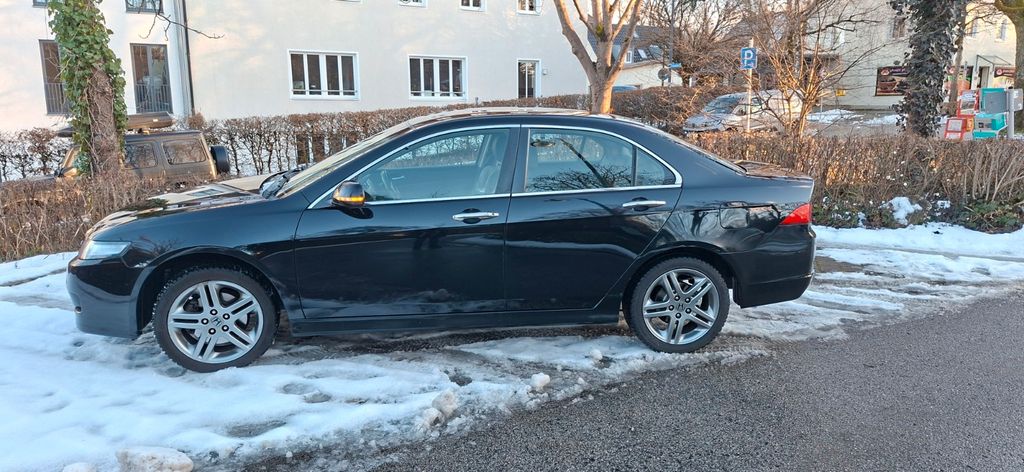 Honda Accord 250.684 km 5.500 &euro; München 80797