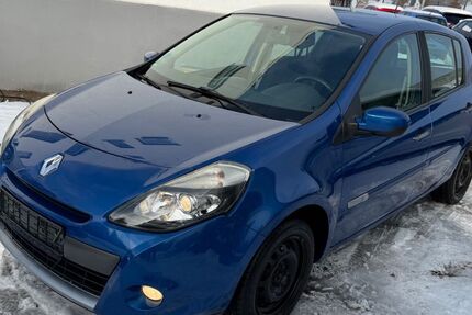 Renault Clio 176.000 km 1.800 &euro; Löhne Mennighüffen 32584